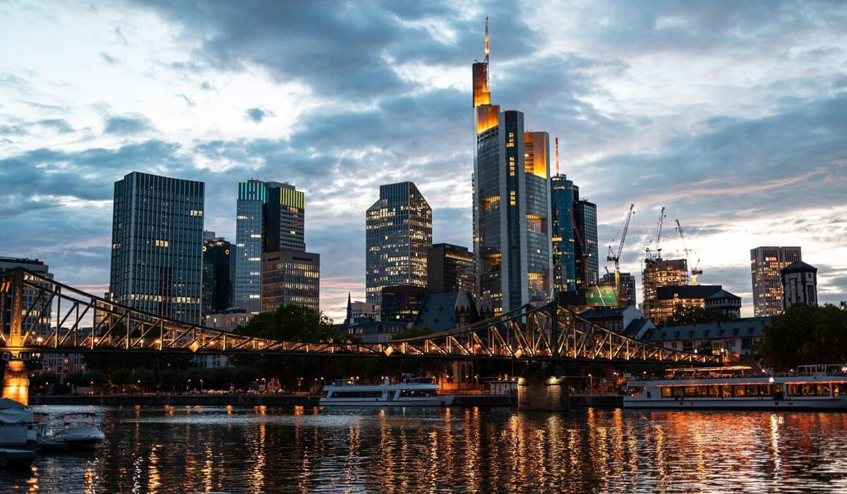 Webinar - Navigating-Germany's E-Invoicing Mandate