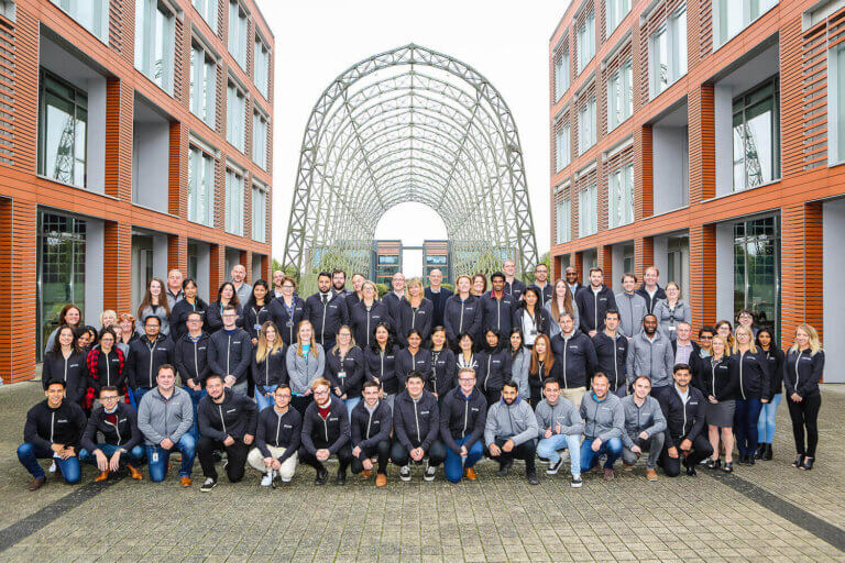 Kritik zorlukların üstesinden gelmek.2