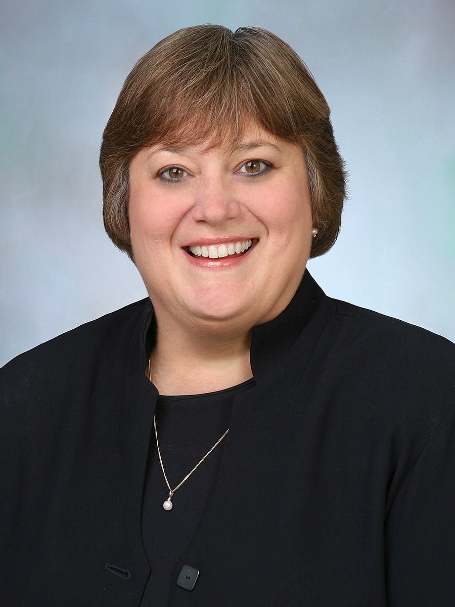 Debbie Pflieger, E&Y